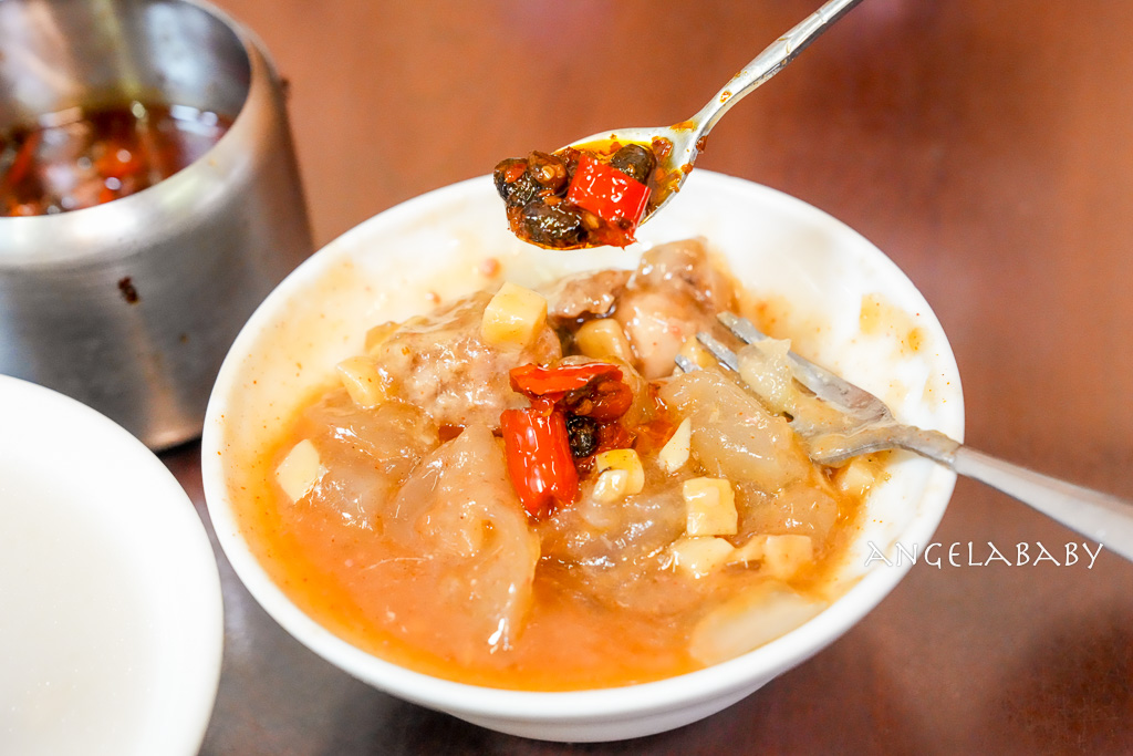 鶯歌車站美食｜熱賣一甲子的厚Ｑ肉圓『彰鶯肉圓』標配超濃郁四神湯 @梅格(Angelababy)享樂日記