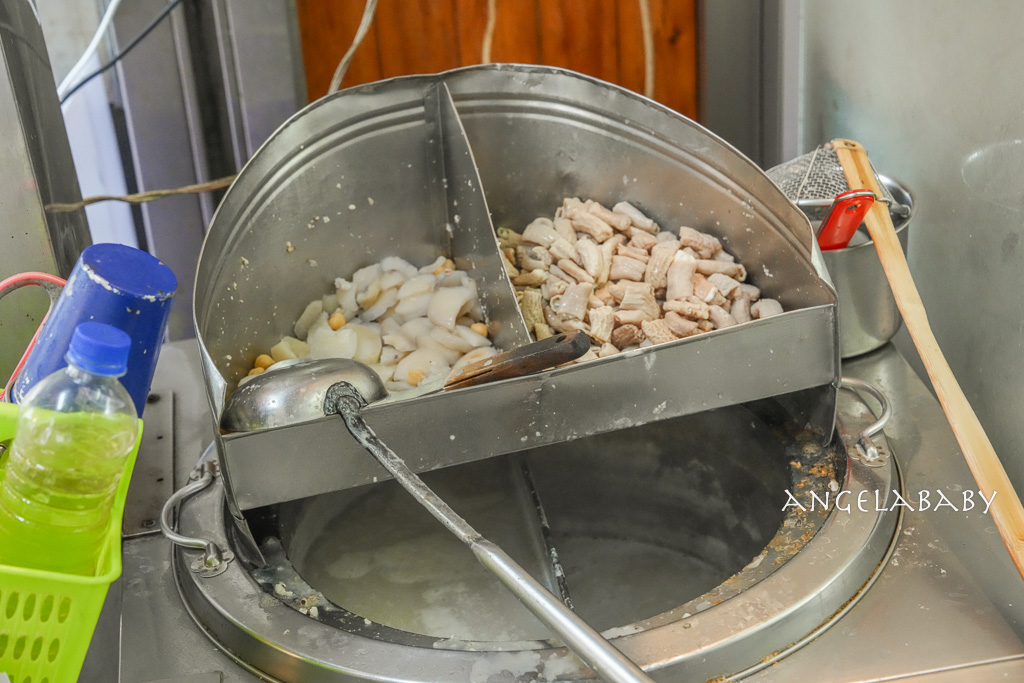 鶯歌車站美食｜熱賣一甲子的厚Ｑ肉圓『彰鶯肉圓』標配超濃郁四神湯 @梅格(Angelababy)享樂日記
