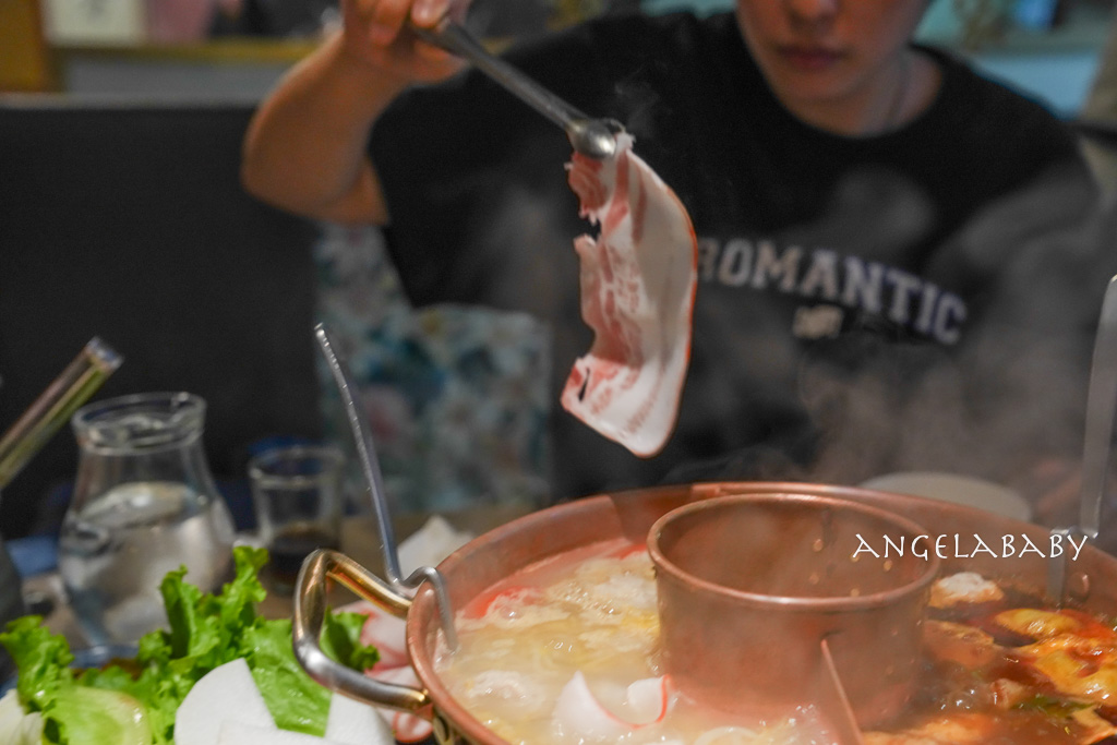 大安區老字號火鍋『涮八方紫銅鍋－麻辣鍋｜酸菜白肉鍋』訂位、六張犁聚餐推薦 @梅格(Angelababy)享樂日記