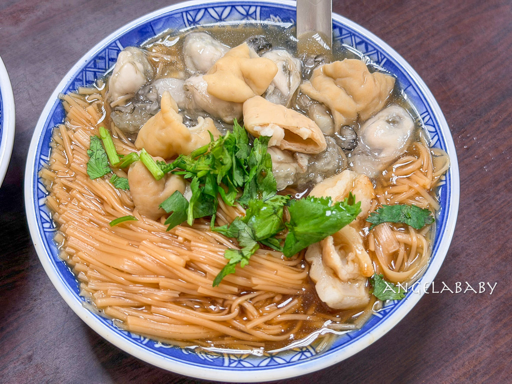 東區 Steak Inn 雅室牛排館…白金級肋眼牛排…但我會洗腎 @梅格(Angelababy)享樂日記