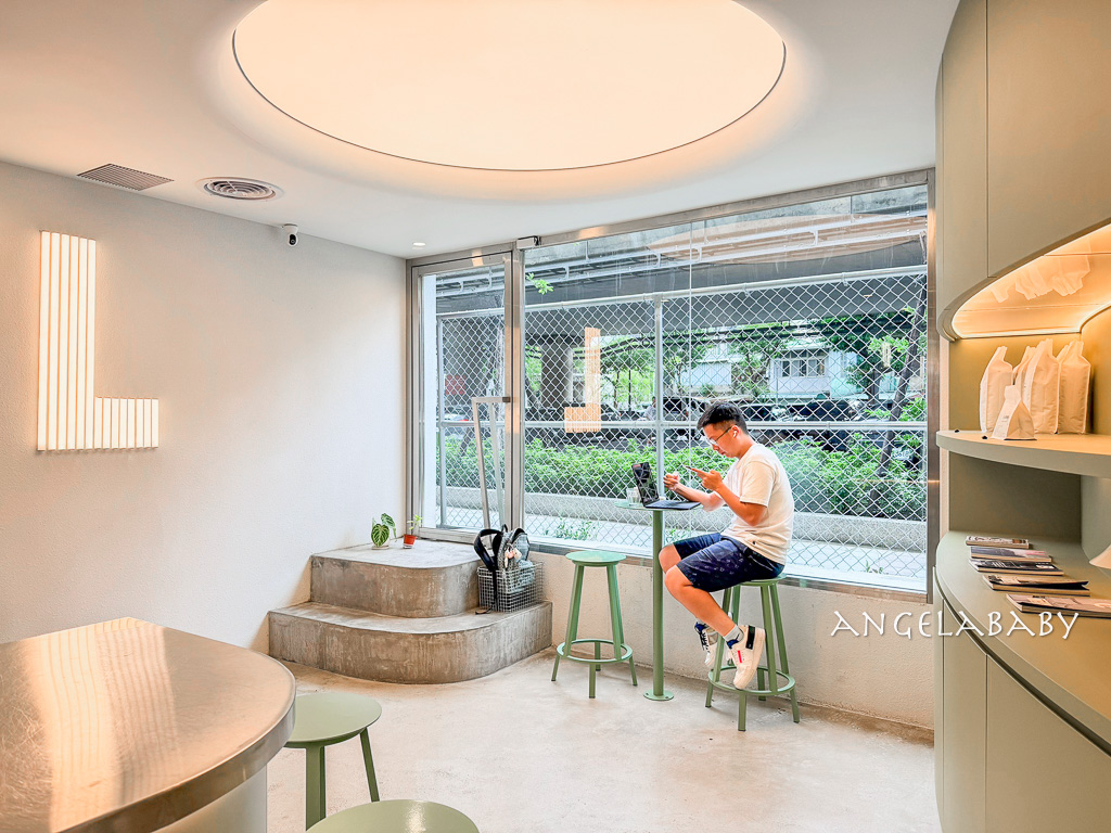 士林站純白咖啡『LEIBLE COFFEE』來自澳洲精品咖啡、不限時插座咖啡 @梅格(Angelababy)享樂日記