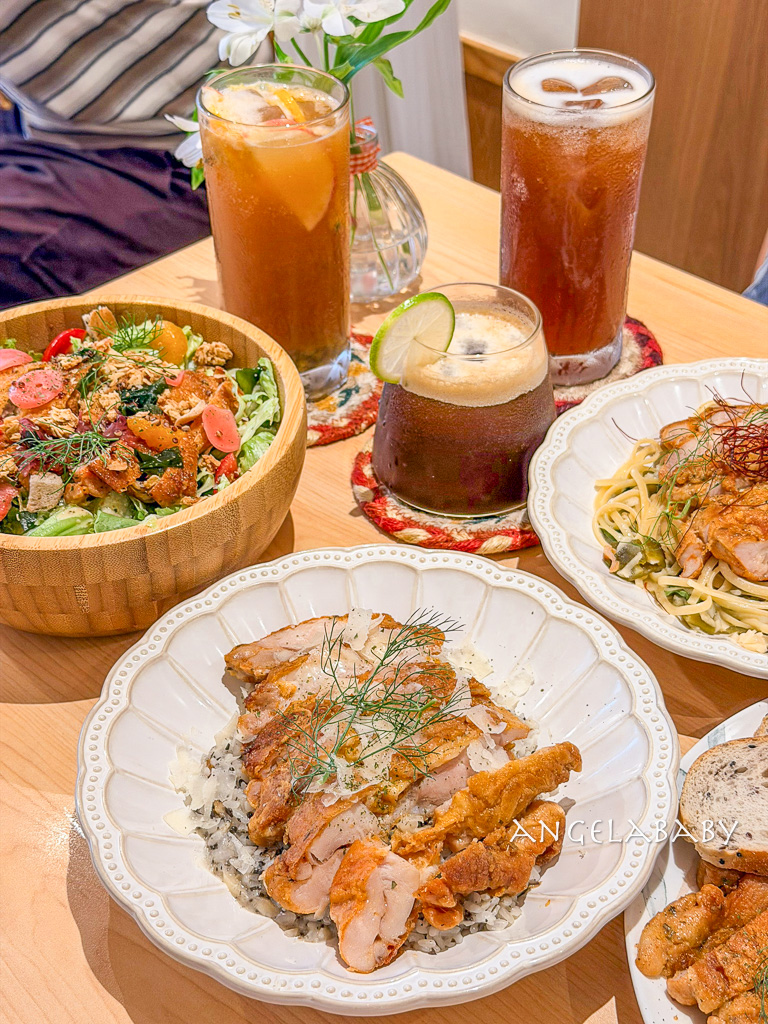 士林站美食｜鄉村風好吃早午餐『花嶼輕食館』菜單、好吃木盆沙拉 @梅格(Angelababy)享樂日記