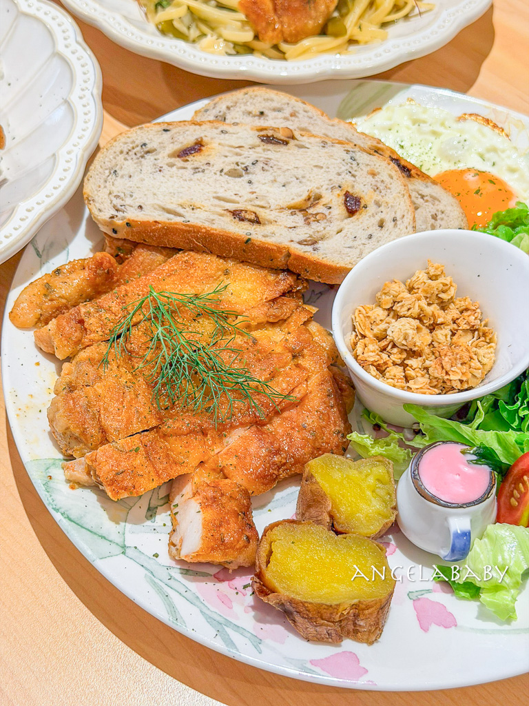 士林站美食｜鄉村風好吃早午餐『花嶼輕食館』菜單、好吃木盆沙拉 @梅格(Angelababy)享樂日記