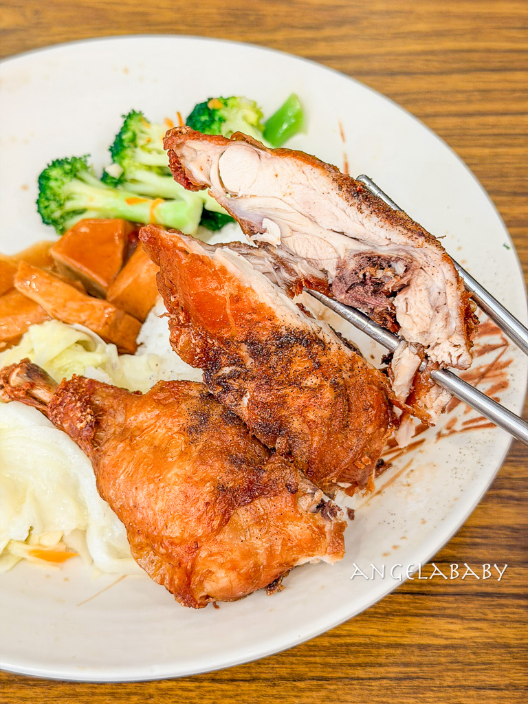 板橋美食便當｜30年老字號便當店『金冠排骨』菜單、好吃雞腿飯 @梅格(Angelababy)享樂日記