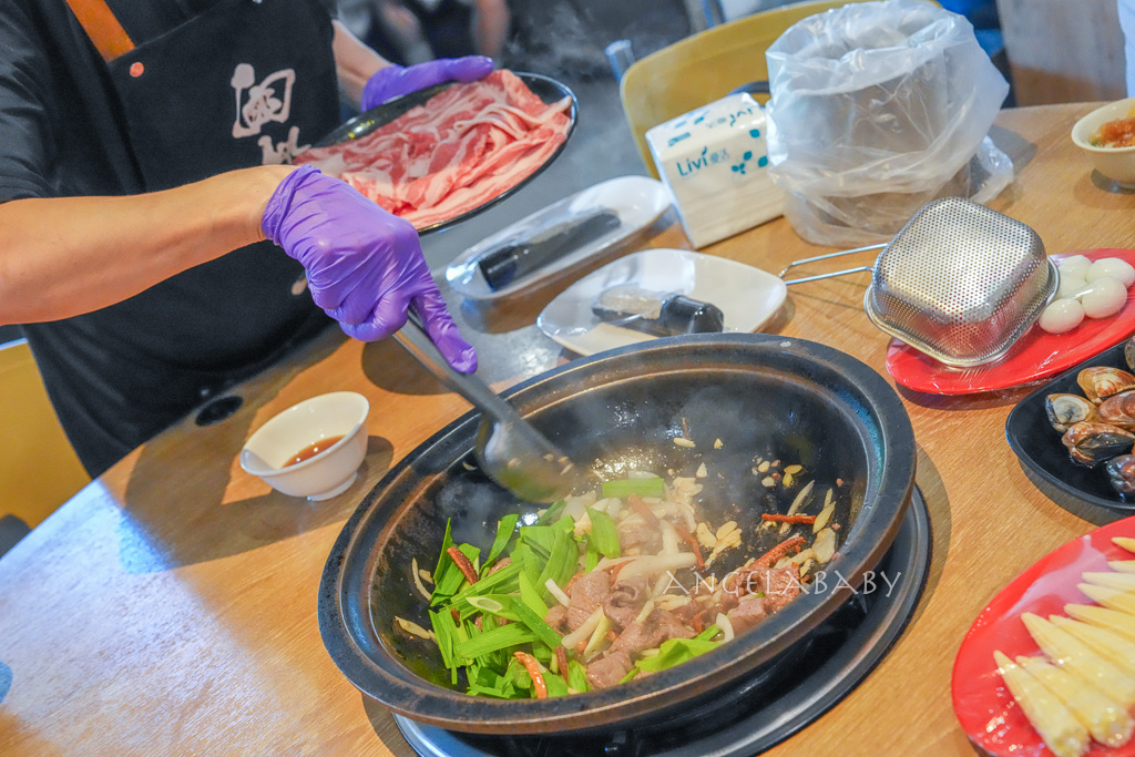 八斗子美食｜自助式石頭火鍋『望海巷石頭火鍋二館』菜單、碧砂漁港海鮮火鍋推薦 @梅格(Angelababy)享樂日記