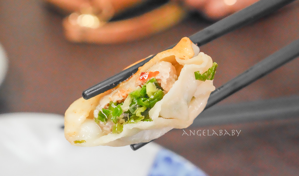 宜蘭車站小籠包『正常鮮肉小籠包店』有冷氣座位的小籠包店 @梅格(Angelababy)享樂日記