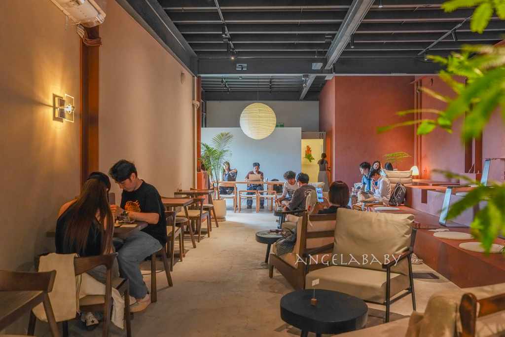 新莊新開幕咖啡廳『CA.1 COFFEE』日系侘寂風質感插座咖啡廳、寵物友善咖啡 @梅格(Angelababy)享樂日記