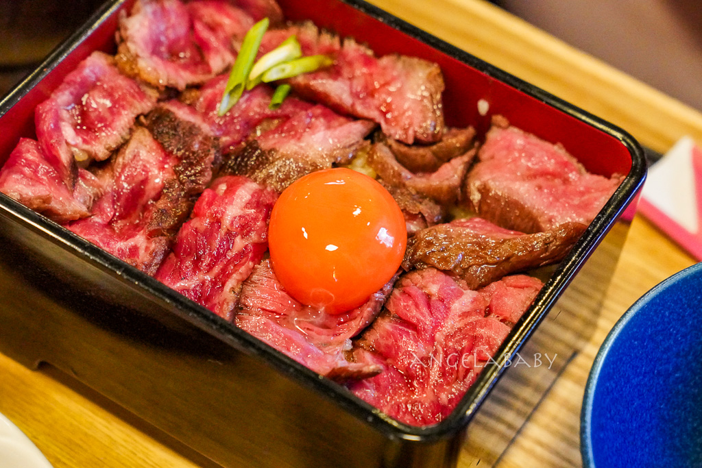 淺草站美食『黒毛和牛壹乃屋』必吃三分熟牛排蓋飯 @梅格(Angelababy)享樂日記