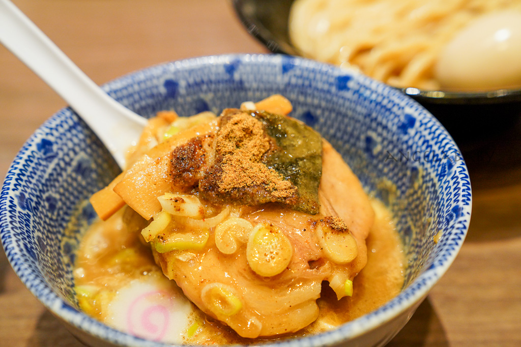 東京晴空塔美食『六厘舎 東京晴空塔店』超彈牙沾麵推薦、六樓美食街美食推薦 @梅格(Angelababy)享樂日記