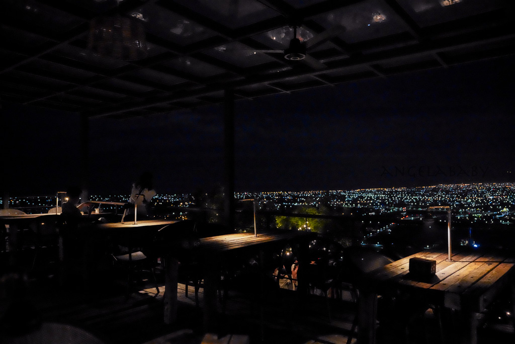 宜蘭景觀咖啡『空ㄟ農場』百萬夜景約會景點、交通方式、寵物友善餐廳 @梅格(Angelababy)享樂日記 宜蘭景觀咖啡『空ㄟ農場』百萬夜景約會景點、交通方式、寵物友善餐廳 @梅格(Angelababy)享樂日記
