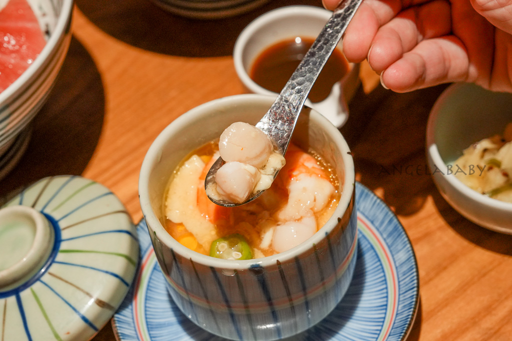 信義美食推薦｜東京排名第一的海鮮丼『日本橋海鮮丼辻半 微風信義店』訂位、讀者優惠截圖免費招待綜合生魚片 @梅格(Angelababy)享樂日記