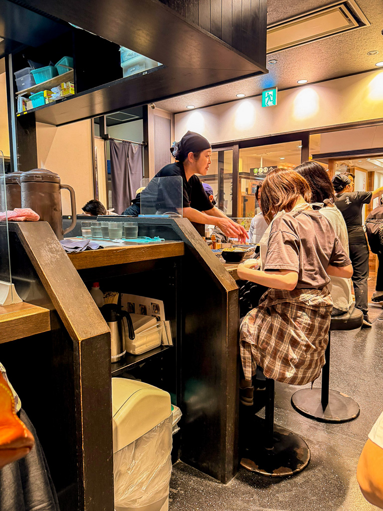 東京晴空塔美食『六厘舎 東京晴空塔店』超彈牙沾麵推薦、六樓美食街美食推薦 @梅格(Angelababy)享樂日記