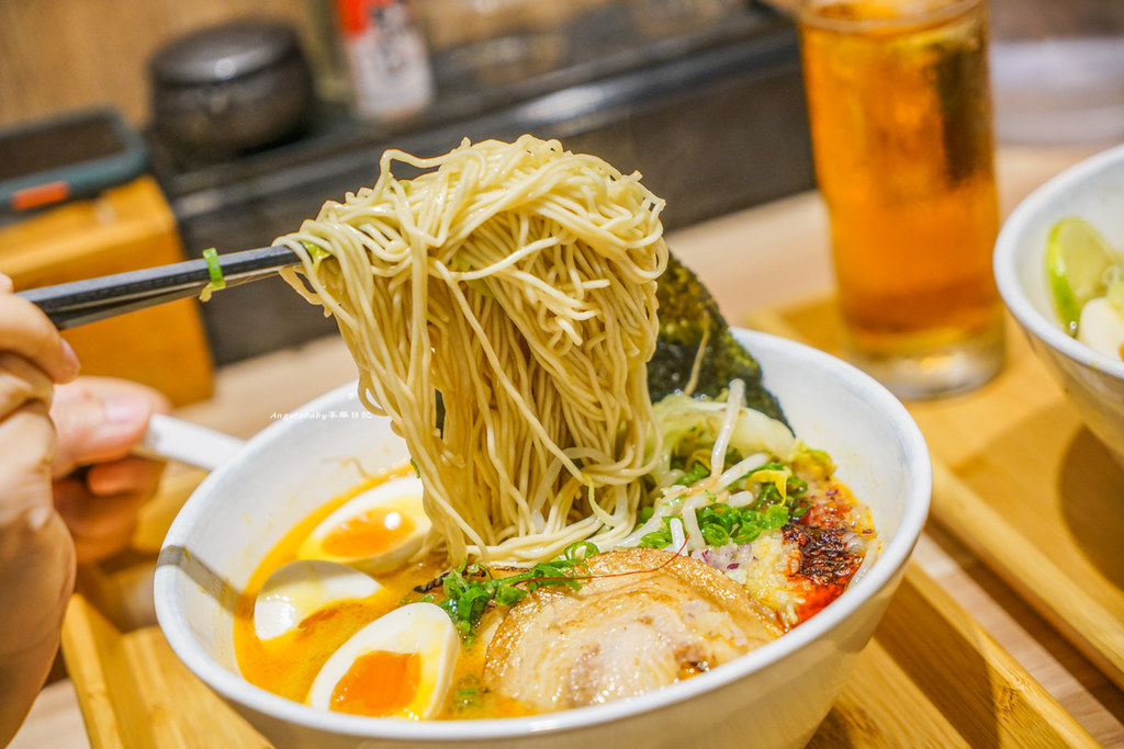 蘆洲三民高中站必吃『玄一拉麵 Genichi Ramen』平日拉麵套餐超佛心、大份量濃濃日本味日式拉麵 @梅格(Angelababy)享樂日記