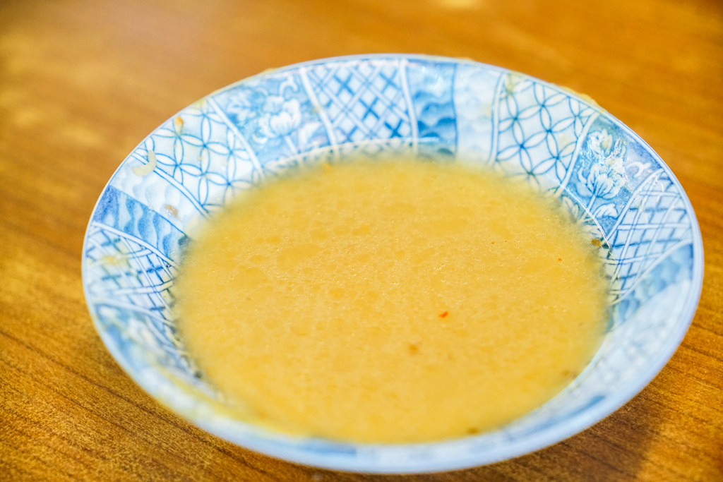 饒河街美食『豆味行甜不辣』松山銅板小吃、松山火車站銅板美食、捷運松山站小吃推薦 @梅格(Angelababy)享樂日記