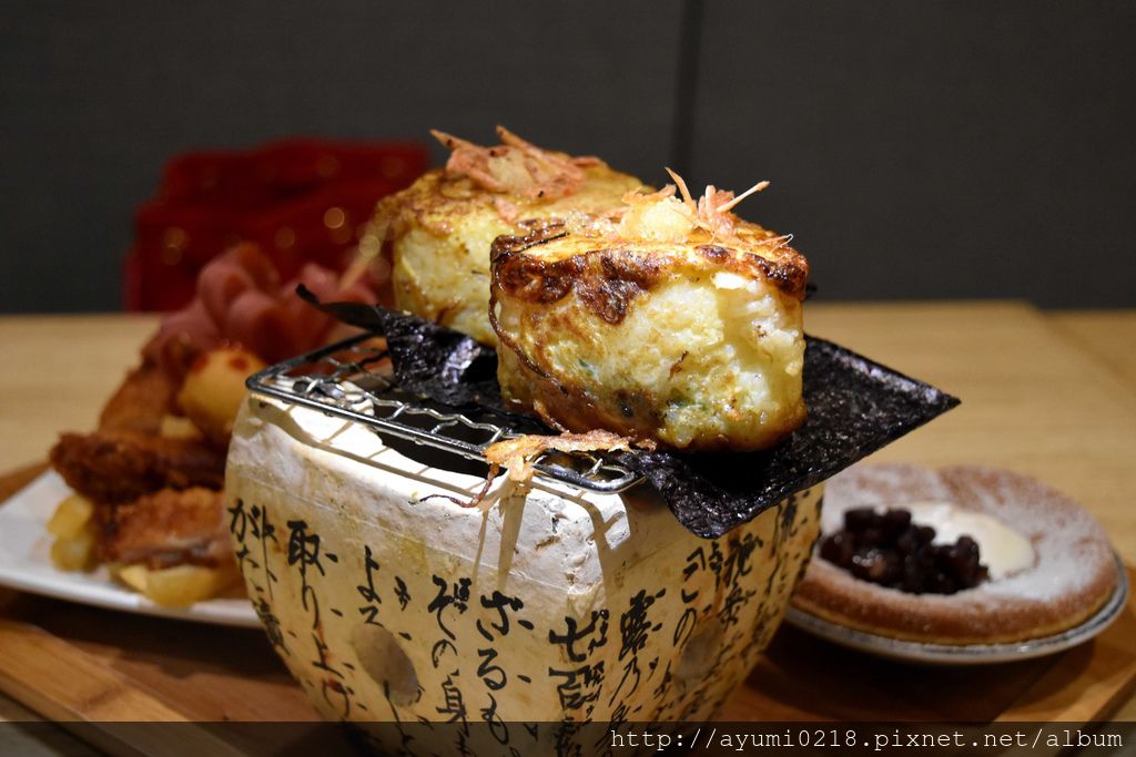 新板特區美食 樹兒🌳咖啡bagel tree 「辣妹過招」X「珍珠燒飯丸」和食早午餐系X親子餐廳X創意大份量 @梅格(Angelababy)享樂日記